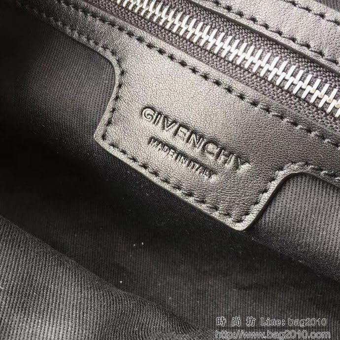 GlVENCHY紀梵希 男款 斜挎胸包 定制牛皮單肩包  tsg1244